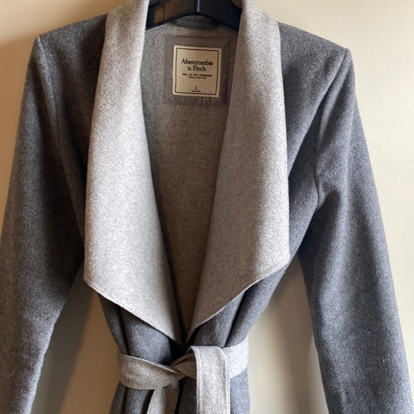 Abercrombie& Fitch Wrap Around  coat jacket. Large - Picture 2 of 4